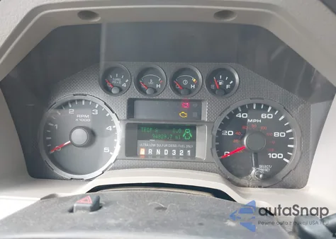 2010 Ford F350 Super Duty z USA, uszkodzony, nr VIN 1FDWF3HR4AEB31882